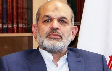وزیر کشور: زائران به هیچ وجه به سمت مرزها حرکت نکنند/ پلیس برای مسدود کردن مسیرها آماده است