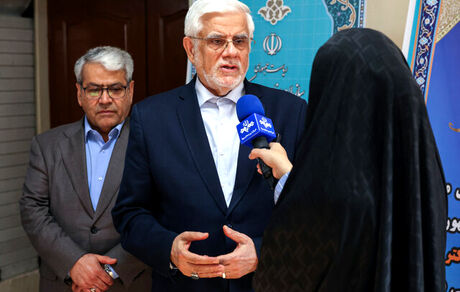 عارف: دولت چهاردهم بدنبال اجرایی شدن سیاست واگذاری امور به بخش خصوصی است