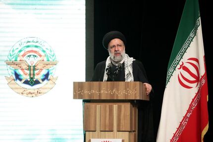 ما امروز با جاهلیت مدرن در دنیا مواجه هستیم / تجلیل و تکریم از شهیدان از عالم جهل‌زدایی می‌کند