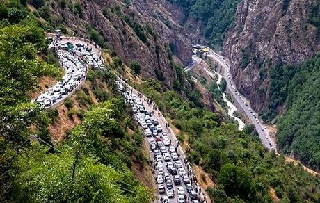 آغاز محدودیت ۳ روزه تردد در جاده چالوس