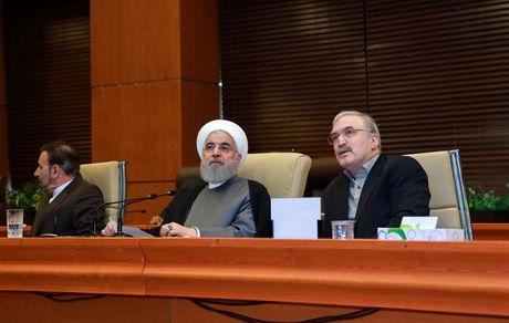 تاکید روحانی بر رعایت دستورالعمل‌های بهداشتی با هدف کاستن از فشار بر سربازان خط مقدم مبارزه با کرونا