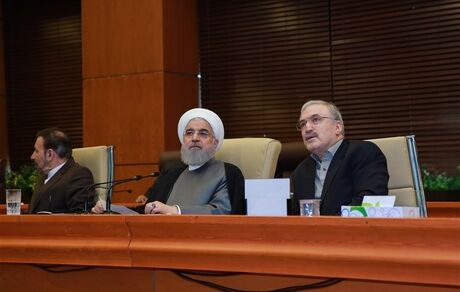 تاکید روحانی بر رعایت دستورالعمل‌های بهداشتی با هدف کاستن از فشار بر سربازان خط مقدم مبارزه با کرونا