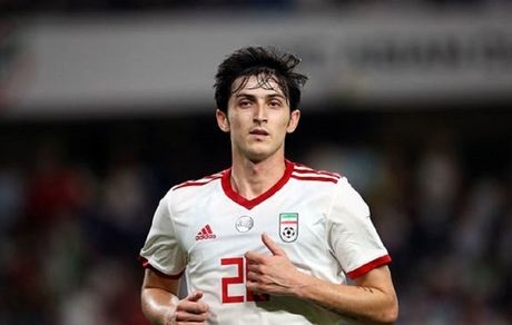 سردار آزمون: آماده حضور ۹۰ دقیقه‌ای مقابل ولز هستم