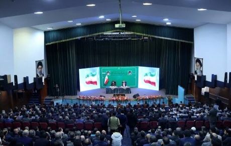 رسیدگی به خواسته‌ها و عمل به انتظارات مردم آزمون بزرگی برای مسئولان است