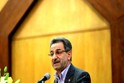 استاندار تهران: انتقال پایتخت راهکار حل مشکلات آن نیست