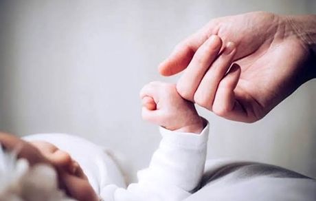 اعطای کارت امید مادران در سال ۱۴۰۵ 