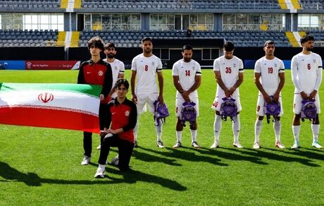 درخواست فدراسیون فوتبال برای حضور تیم ملی با بازوبند سیاه مقابل مصر در جام جهانی ۲۰۲۶
