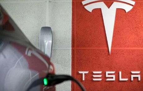 حقوق کارمندان اوکراینی "تسلا" در صورت اعزام به جنگ تا ۳ ماه پرداخت می‌شود