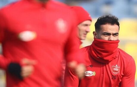 قرارداد ستاره ازبک پرسپولیس تمدید شد