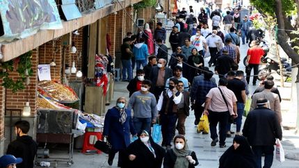 ضرورت «تعویق امتحانات حضوری» و «دورکاری کارمندان»/واکسیناسیون واکسن نزده‌ها جدی گرفته شود