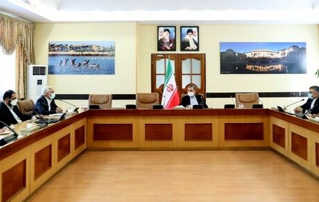 تقویت بازار بورس از اولویت‌های جدی دولت است