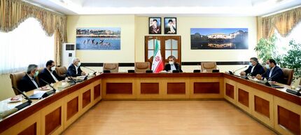 تقویت بازار بورس از اولویت‌های جدی دولت است