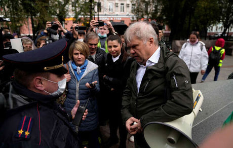 تجمع در مسکو علیه "فشار بر رسانه‌های مستقل"