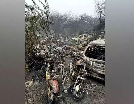 آتش‌سوزی گسترده ۴۰۰ دستگاه خودروی شخصی در ایستگاه پلیسی در هند