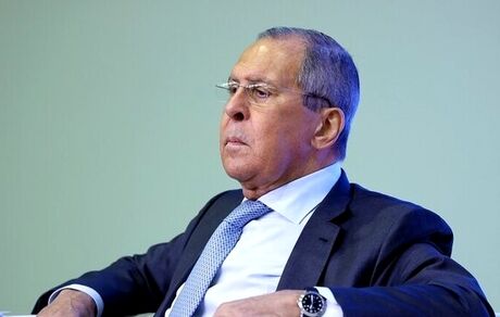 لاوروف: از اظهارات بایدن درباره توقف مداخله در امور کشورها استقبال می‌کنیم