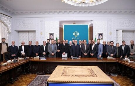 ۴ تصمیم مهم دولت و مجلس برای حمایت از فعالان اصناف و بازاریان