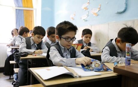 مدارس فردا ساعت ۱۰ صبح بازگشایی می‌شوند