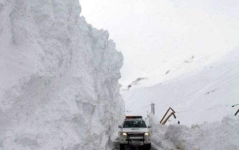 پیکر فوتی دوم حادثه ریزش بهمن در روستای آلواتان پیدا شد