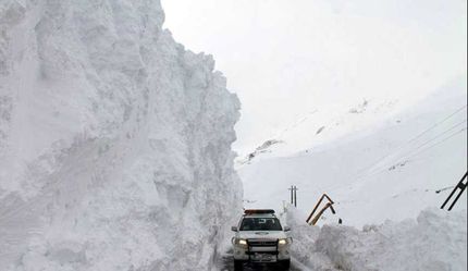 جان باختن و مفقودی ۴ نفر در حادثه ریزش بهمن در یکی از روستاهای میرآباد