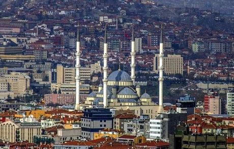 سالانه ۲.۵ میلیون ایرانی به ترکیه سفر می‌کنند