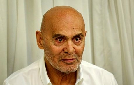 تکذیب درگذشت بازیگر مشهور + واکنش جمشید هاشم‌پور