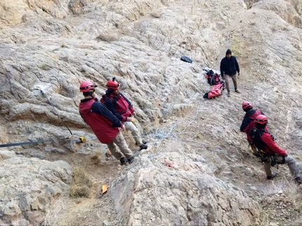پیدا شدن پیکر بی جان فرد مفقودشده در ارتفاعات خمینی شهر بعد از ۱۴ ساعت