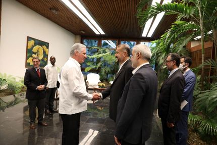 وزیر امور خارجه به کوبا رفت