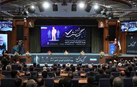 رئیس جمهور: خیانتی بالاتر از بالا آوردن افراد بدون شایستگی نیست / ایران متعلق به همه ایرانیان است