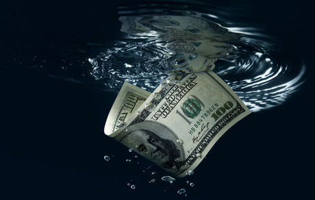 دلار در سراشیبی