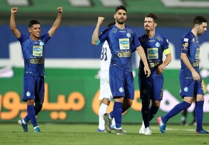 هافبک استقلال راهی قطر شد
