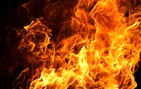 آتش سوزی مقر نظامی در غرب کشور چه بود؟