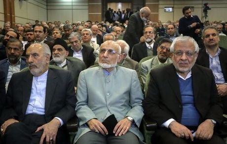 طعنه روزنامه شرق به جایگاه حزب موتلفه نزد اصولگرایان 