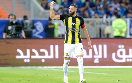 بنزما حملات اسرائیل را محکوم کرد