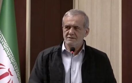 رئیس جمهور: قرار نیست در مقابل قلدرها سر خم کنیم / از مذاکره فرار نمی‌کنیم