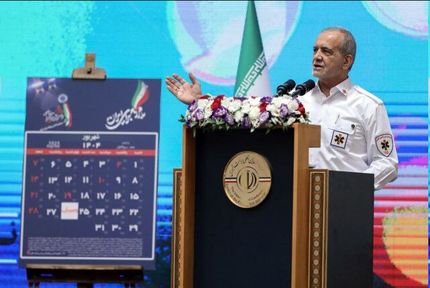 رئیس جمهور: ما وظیفه داریم سلامت جسمی و روانی هر ایرانی را تضمین کنیم