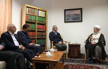 آیت‌الله سبحانی: شعار وفاق با استناد به آیات قرآن مساله اساسی است