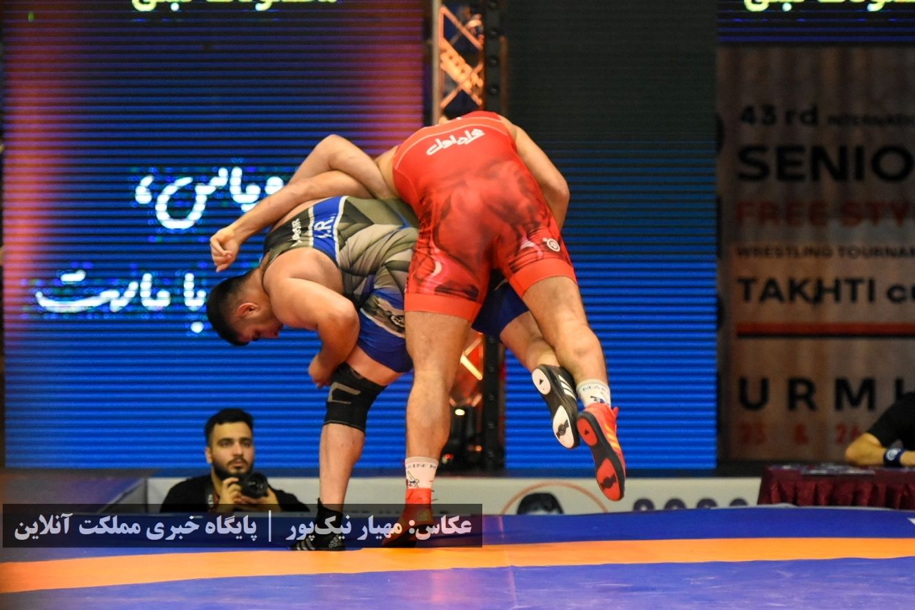 کشتی آزاد جام تختی در ارومیه از لنز دوربین