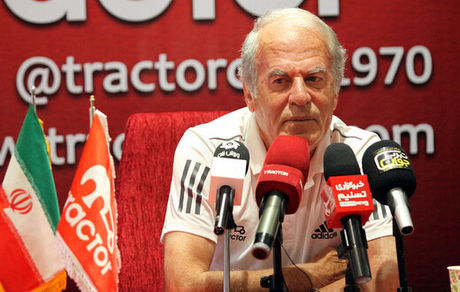 مصطفی دنیزلی از تراکتور اخراج شد 