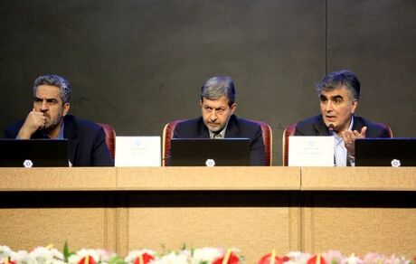 اظهارنظر عجیب رئیس بانک مرکری: نرخ کنونی دلار، نرخ ترس است نه قیمت واقعی!