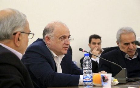 در حال مذاکره برای رفع نیازهای برقی پاکستان و افغانستان هستیم