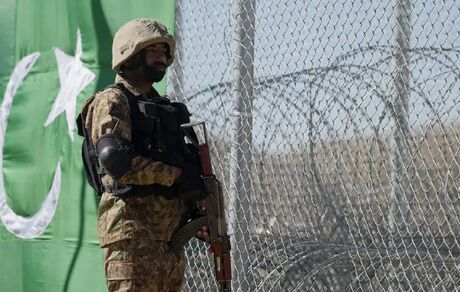پاکستان، مرز افغانستان را گلوله باران کرد