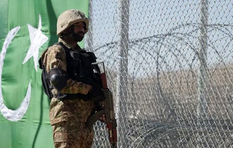 پاکستان، مرز افغانستان را گلوله باران کرد