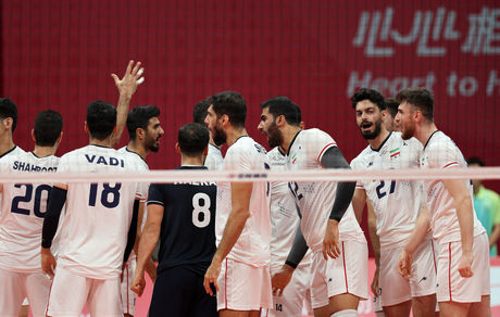 افشاگری جدید از تیم ملی والیبال در زمان بهروز عطایی: بازیکنی که ویپ می‌کشید و شرط‌بندی می‌کرد
