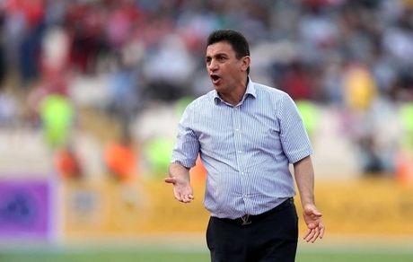 قلعه‌نویی در بیمارستان بستری شد
