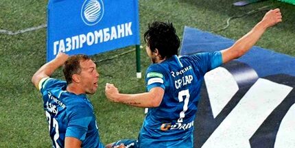 آزمون و زیوبا در زنیت می مانند