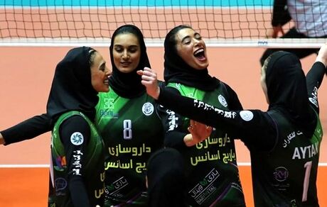 جام قهرمانی لیگ برتر والیبال زنان به کاشان رفت