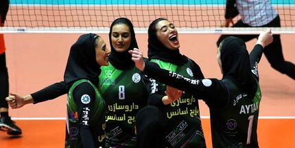 جام قهرمانی لیگ برتر والیبال زنان به کاشان رفت