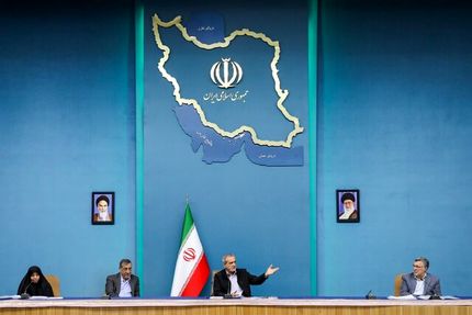 رئیس جمهور از حمایت و تسهیل شرایط فرزندآوری برای همه مادران از جمله مادران کارمند خبرداد