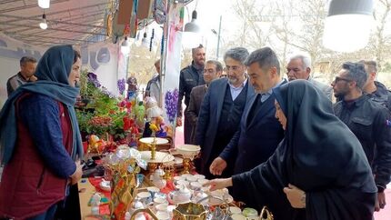 آغاز نمایشگاه نوروزی صنایع دستی و سوغات در دهکده تفریحی و گردشگری باغستان کرج