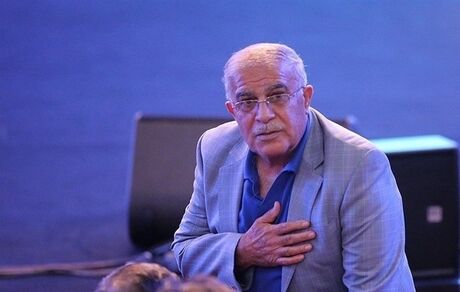 اسطوره استقلال بستری شد